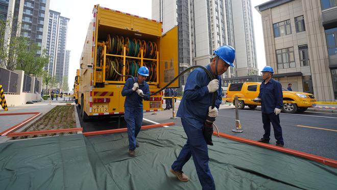 体坛：国足重点练习定位球备战阿曼 朱辰杰参加合练吴曦缺席